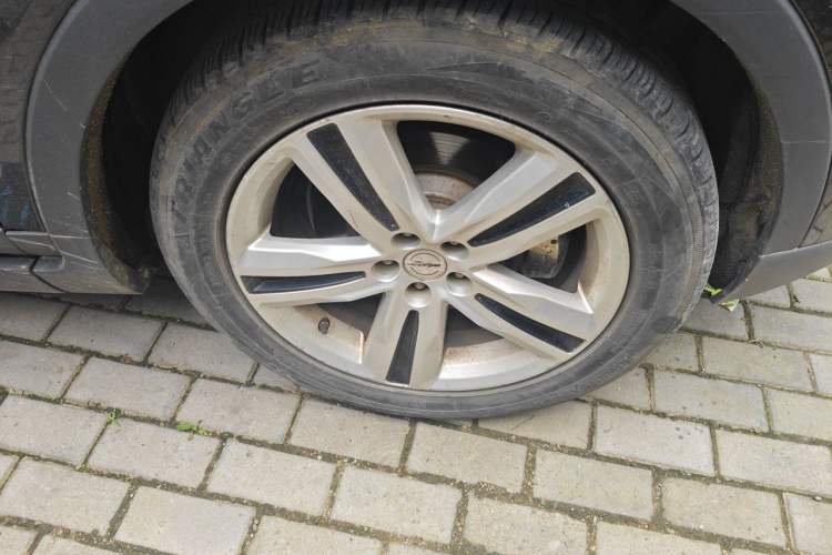 Used Zotye T700 2017 1.8T Dual-Clutch Flagship Model Right Front Wheel Hub