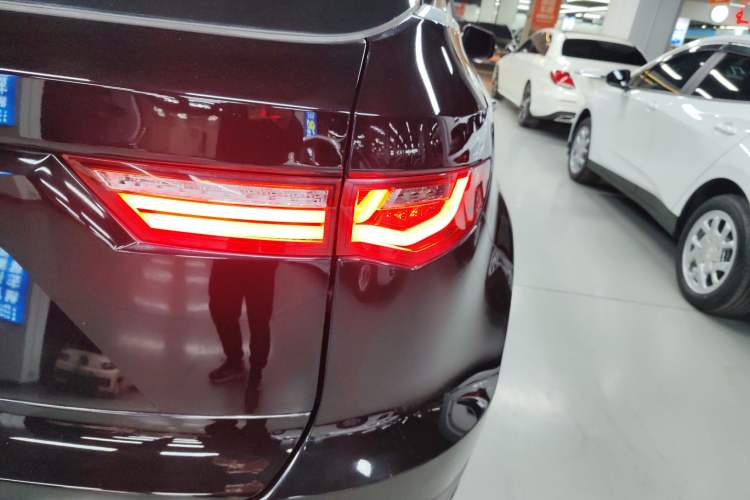 Used Zotye T700 2017 1.8T Dual-Clutch Luxury Model Right Rear Taillight