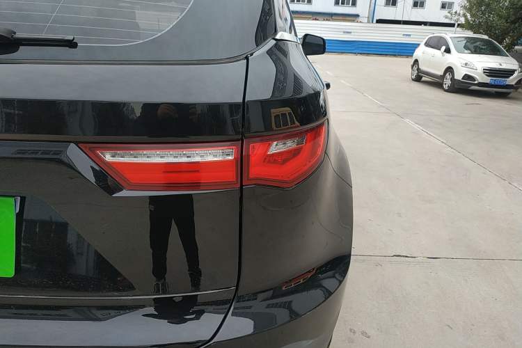Used Zotye T700 2017 1.8T Dual-Clutch Luxury Model Right Rear Taillight
