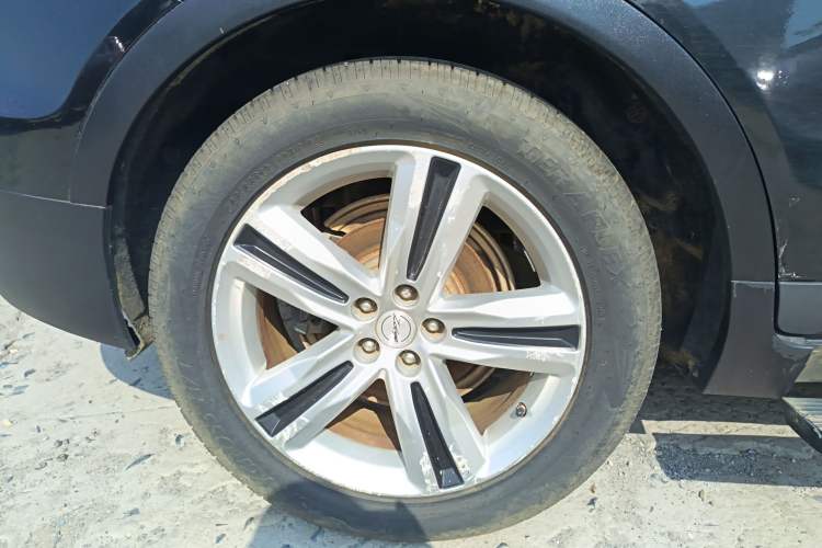 Used Zotye T700 2017 1.8T Dual-Clutch Prestige Model Right Rear Wheel Hub