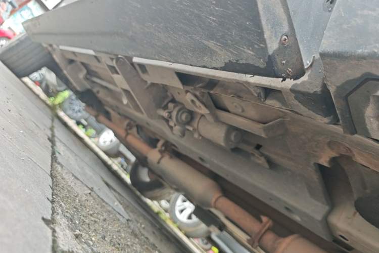 Used Zotye T700 2017 1.8T Dual-Clutch Prestige Model Right Side Sill