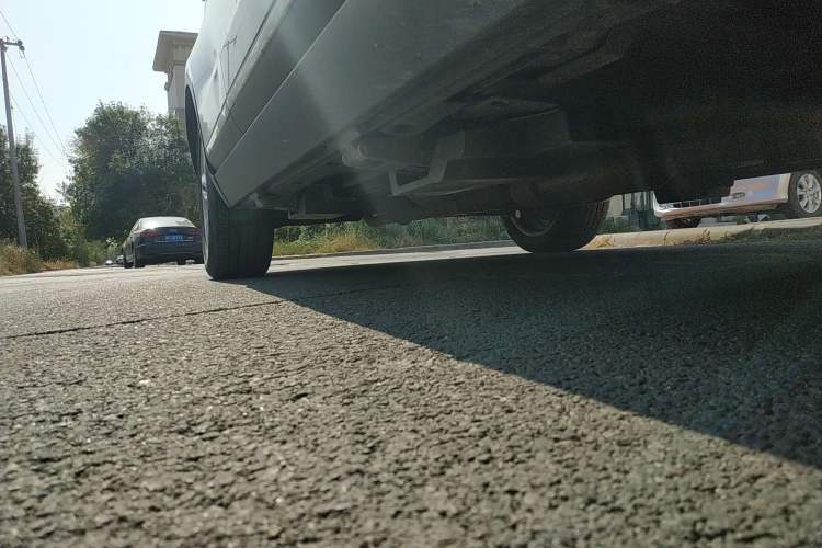 Used Zotye T700 2017 1.8T Dual-Clutch Prestige Model Right Side Sill