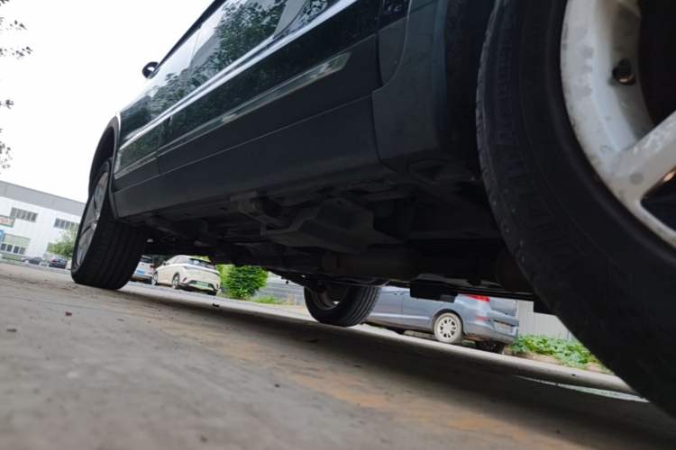 Used Zotye T700 2017 1.8T Dual-Clutch Flagship Model Right Side Sill