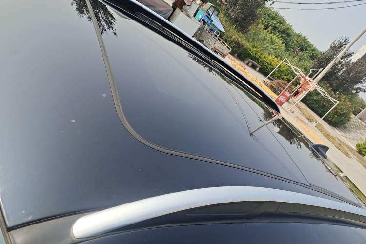 Used Zotye T700 2017 1.8T Dual-Clutch Prestige Model Roof