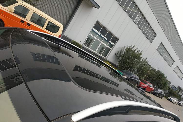 Used Zotye T700 2017 1.8T Dual-Clutch Luxury Model Roof