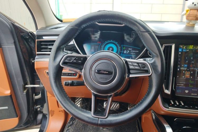 Used Zotye T700 2017 1.8T Dual-Clutch Prestige Model Steering Wheel