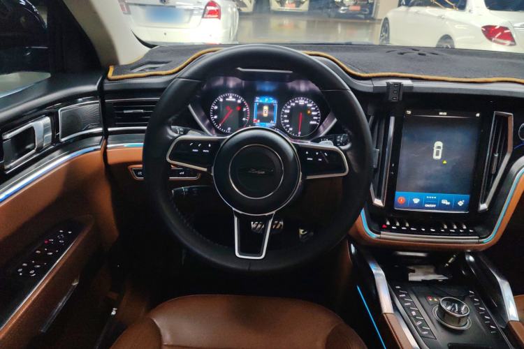 Used Zotye T700 2017 1.8T Dual-Clutch Luxury Model Steering Wheel