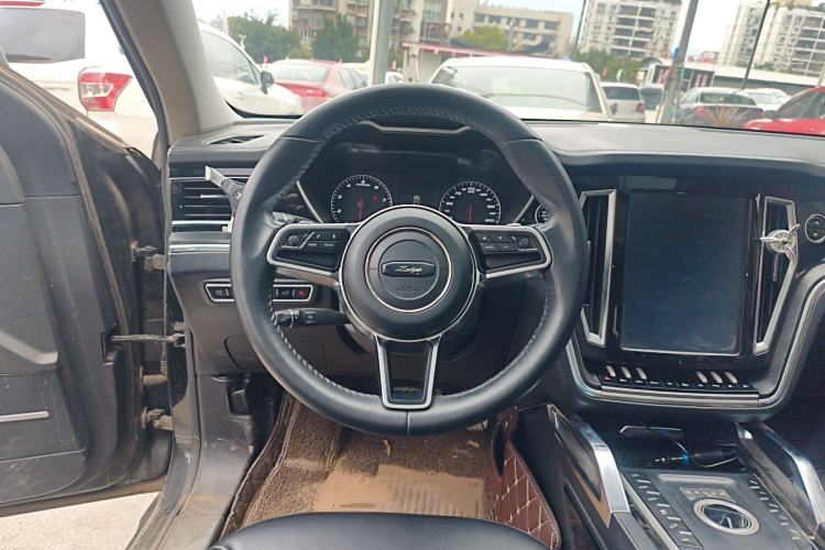 Used Zotye T700 2017 1.8T Dual-Clutch Luxury Model Steering Wheel