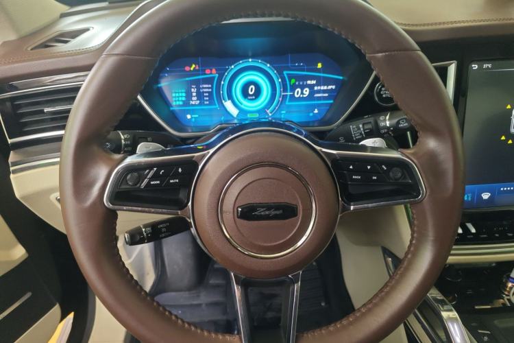 Used Zotye T700 2017 1.8T Dual-Clutch Luxury Model Steering Wheel