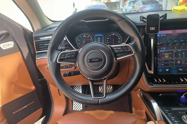 Used Zotye T700 2017 1.8T Dual-Clutch Luxury Model Steering Wheel