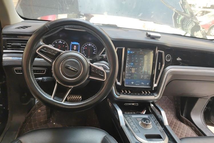 Used Zotye T700 2017 1.8T Dual-Clutch Luxury Model Steering Wheel