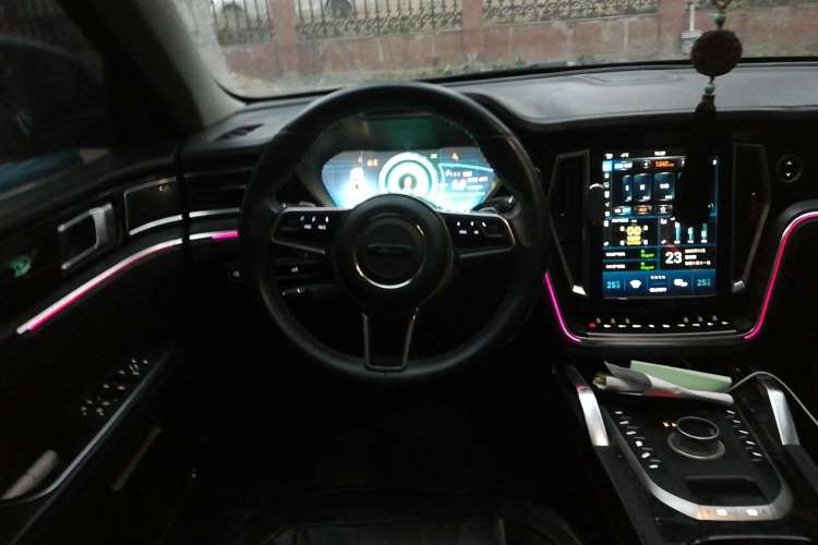 Used Zotye T700 2017 1.8T Dual-Clutch Prestige Model Steering Wheel