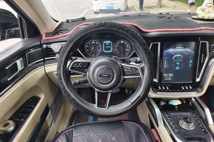 Used Zotye T700 2017 1.8T Dual-Clutch Luxury Model Steering Wheel