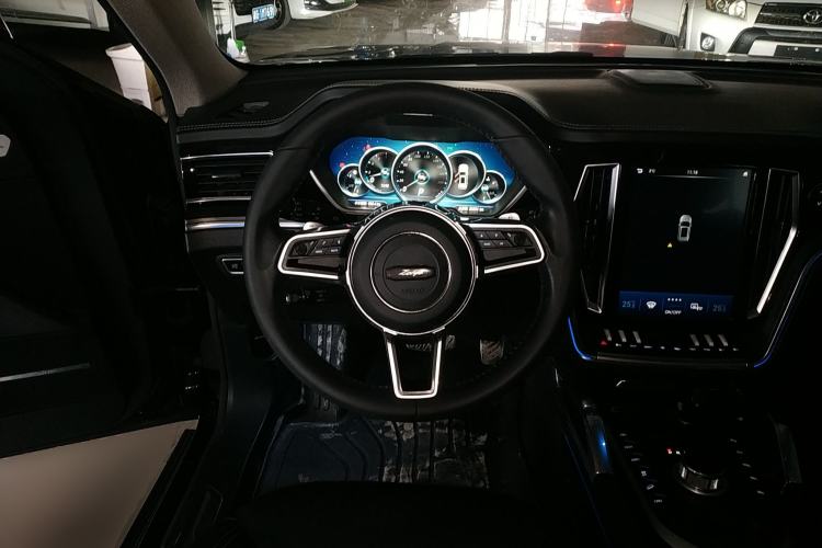 Used Zotye T700 2017 1.8T Dual-Clutch Prestige Model Steering Wheel