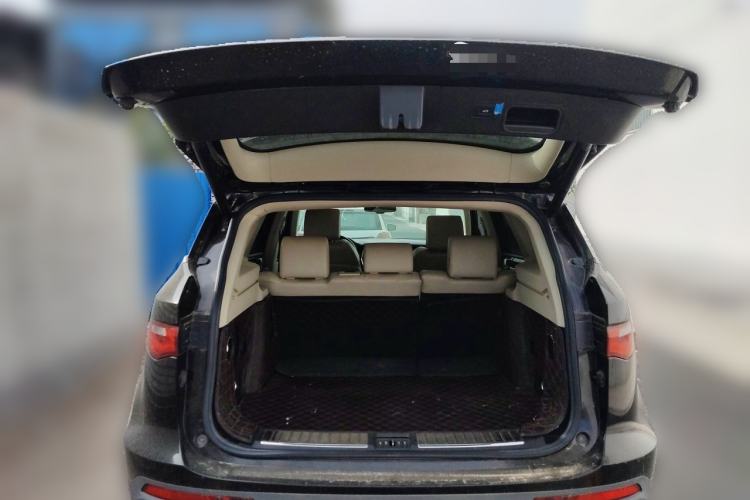 Used Zotye T700 2017 1.8T Dual-Clutch Prestige Model Trunk