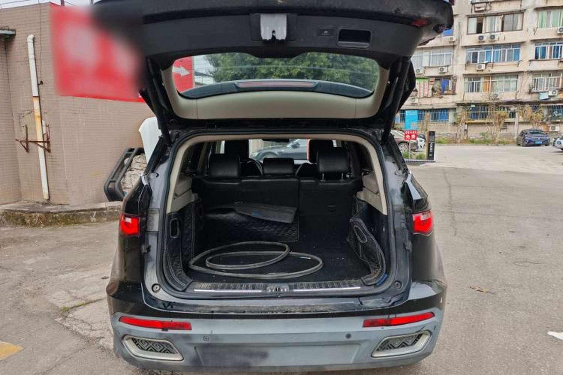 Used Zotye T700 2017 1.8T Dual-Clutch Prestige Model Trunk