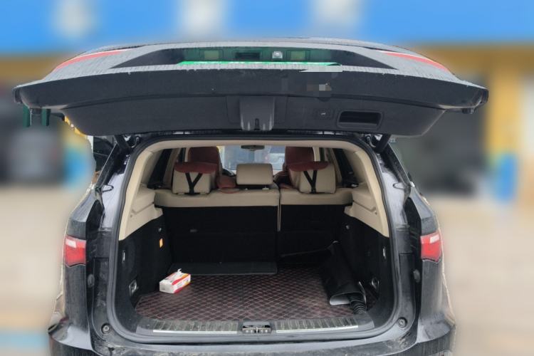 Used Zotye T700 2017 1.8T Dual-Clutch Prestige Model Trunk