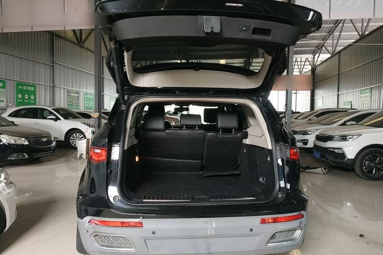 Used Zotye T700 2017 1.8T Dual-Clutch Prestige Model Trunk
