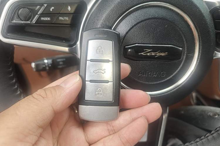 Used Zotye T700 2017 1.8T Dual-Clutch Luxury Model Vehicle Key