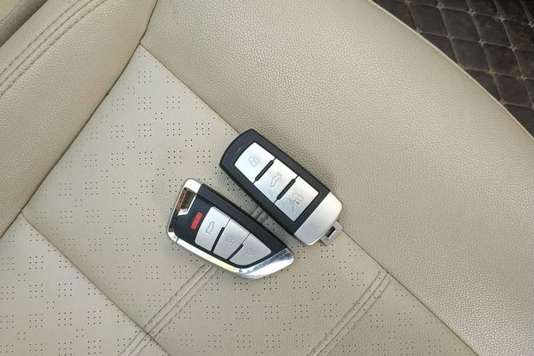 Used Zotye T700 2017 1.8T Dual-Clutch Luxury Model Vehicle Key