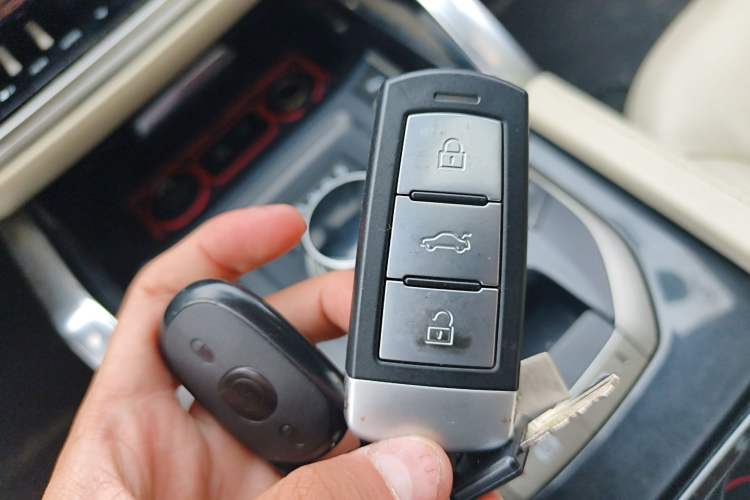 Used Zotye T700 2017 1.8T Dual-Clutch Prestige Model Vehicle Key
