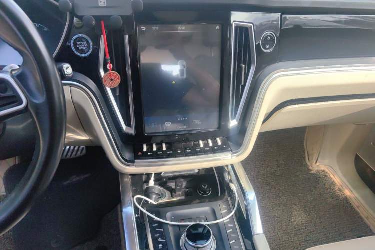 Used Zotye T700 2017 1.8T Dual-Clutch Prestige Model Audio And AC Panel
