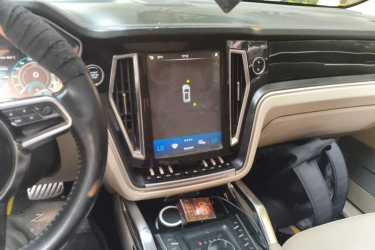 Used Zotye T700 2017 1.8T Dual-Clutch Prestige Model Audio And AC Panel
