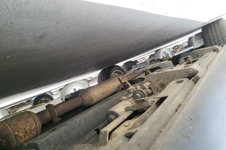 Used Zotye T700 2017 1.8T Dual-Clutch Prestige Model Chassis Front Right