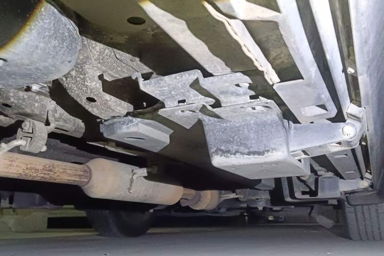Used Zotye T700 2017 1.8T Dual-Clutch Prestige Model Chassis Rear Right