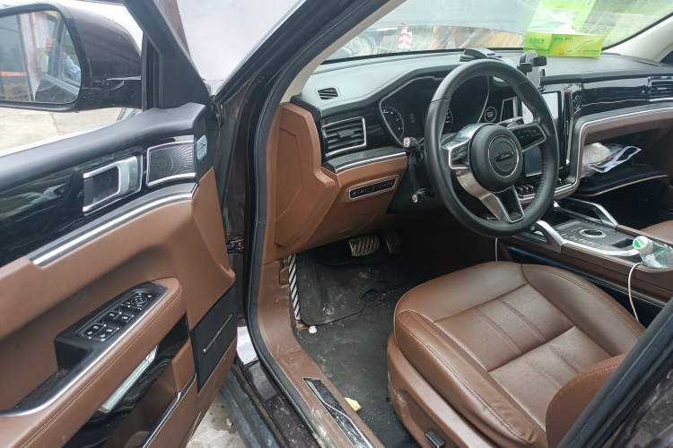 Used Zotye T700 2017 1.8T Dual-Clutch Luxury Model Driver Seat