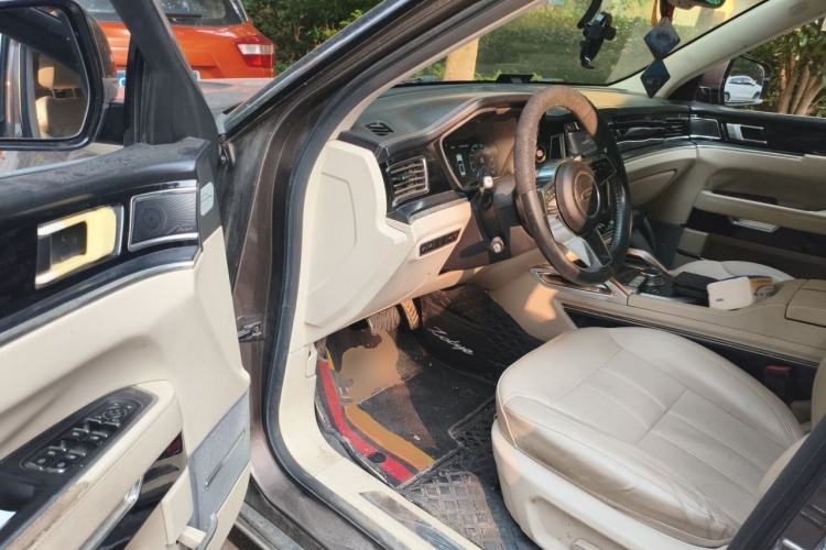 Used Zotye T700 2017 1.8T Dual-Clutch Prestige Model Driver Seat