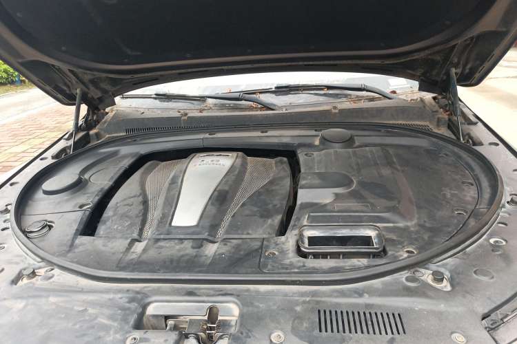 Used Zotye T700 2017 1.8T Dual-Clutch Luxury Model Engine Bay