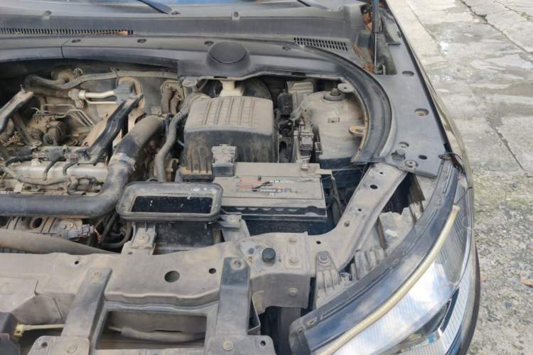 Used Zotye T700 2017 1.8T Dual-Clutch Prestige Model Engine Bay Left