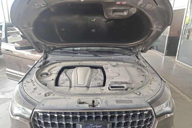 Used Zotye T700 2017 1.8T Dual-Clutch Luxury Model Engine Bay