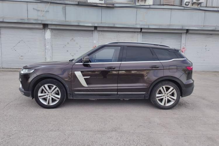 Used Zotye T700 2017 1.8T Dual-Clutch Prestige New Year Edition Exterior 5