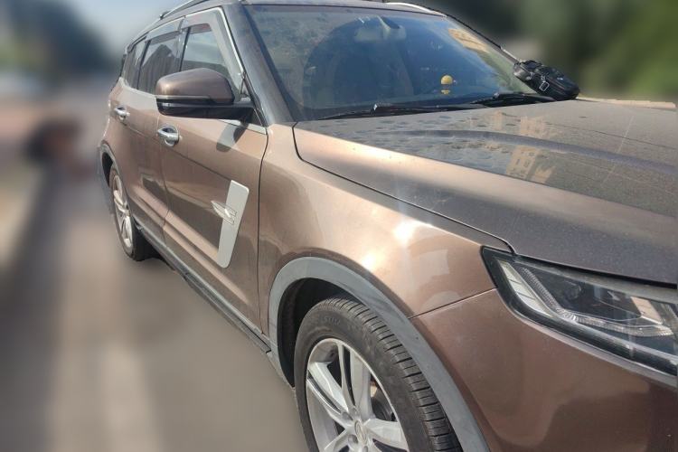Used Zotye T700 2017 1.8T Dual-Clutch Prestige Model Front Right 45 Deg