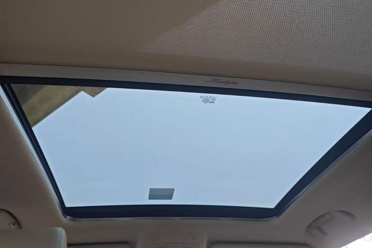 Used Zotye T700 2017 2.0T Automatic Prestige Edition Headliner