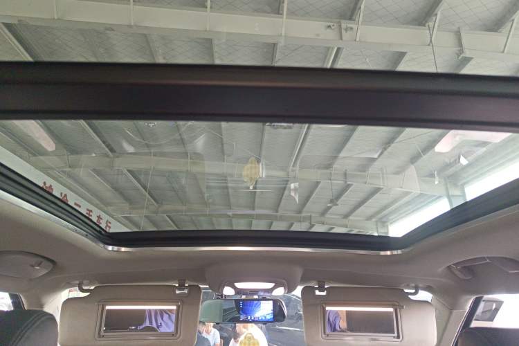 Used Zotye T700 2017 1.8T Dual-Clutch Luxury Model Headliner