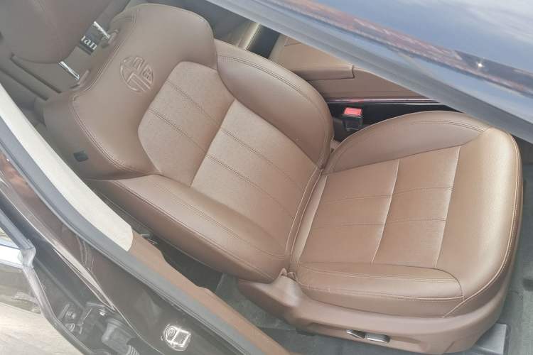 Used Zotye T700 2017 1.8T Dual-Clutch Prestige Model Interior 10