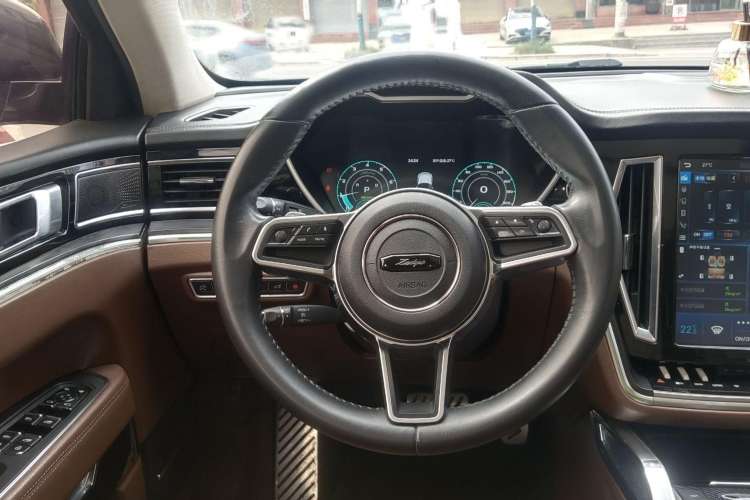 Used Zotye T700 2017 1.8T Dual-Clutch Prestige Model Interior 2