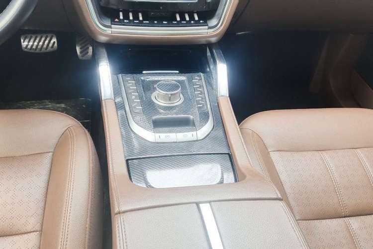 Used Zotye T700 2017 1.8T Dual-Clutch Prestige Model Interior 4