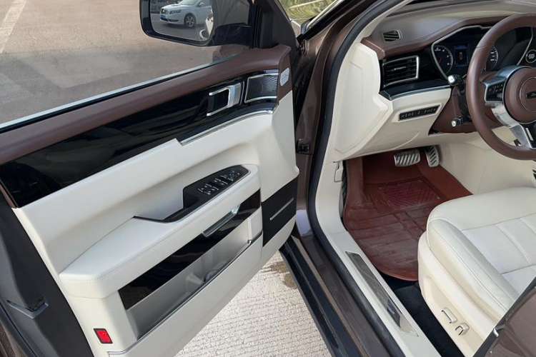 Used Zotye T700 2017 1.8T Dual-Clutch Luxury Model Interior 7