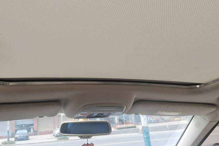 Used Zotye T700 2017 1.8T Dual-Clutch Prestige Model Interior 8