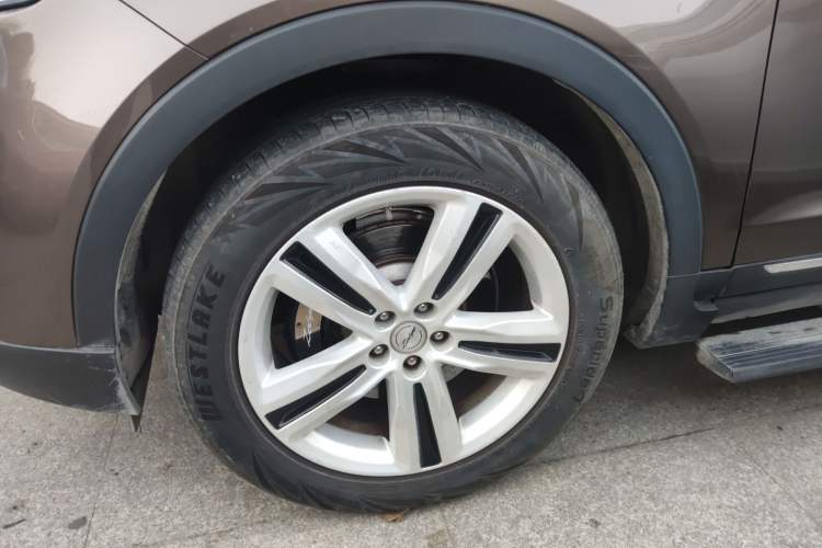 Used Zotye T700 2017 1.8T Dual-Clutch Prestige Model Left Front Wheel Hub