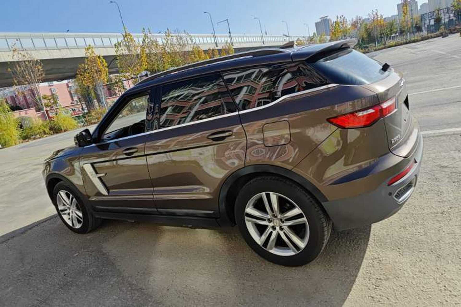 Used Zotye T700 2017 1.8T Dual-Clutch Prestige Model Left Side