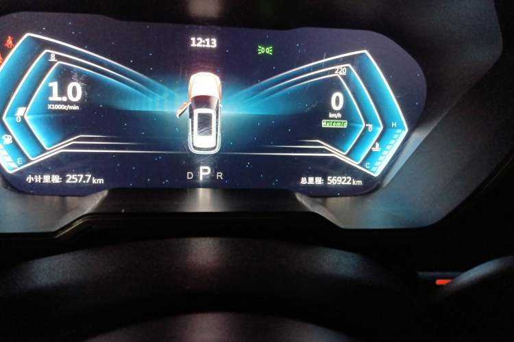 Used Zotye T700 2017 1.8T Dual-Clutch Prestige Model Odometer Close Up