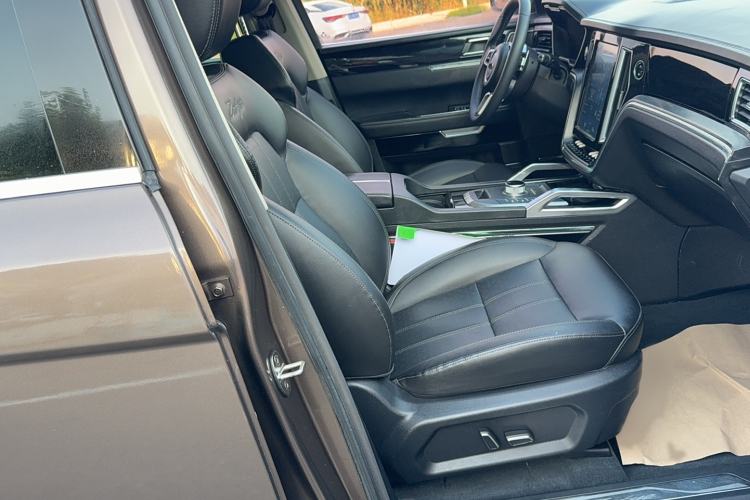 Used Zotye T700 2017 1.8T Dual-Clutch Luxury Model Right Front Seat