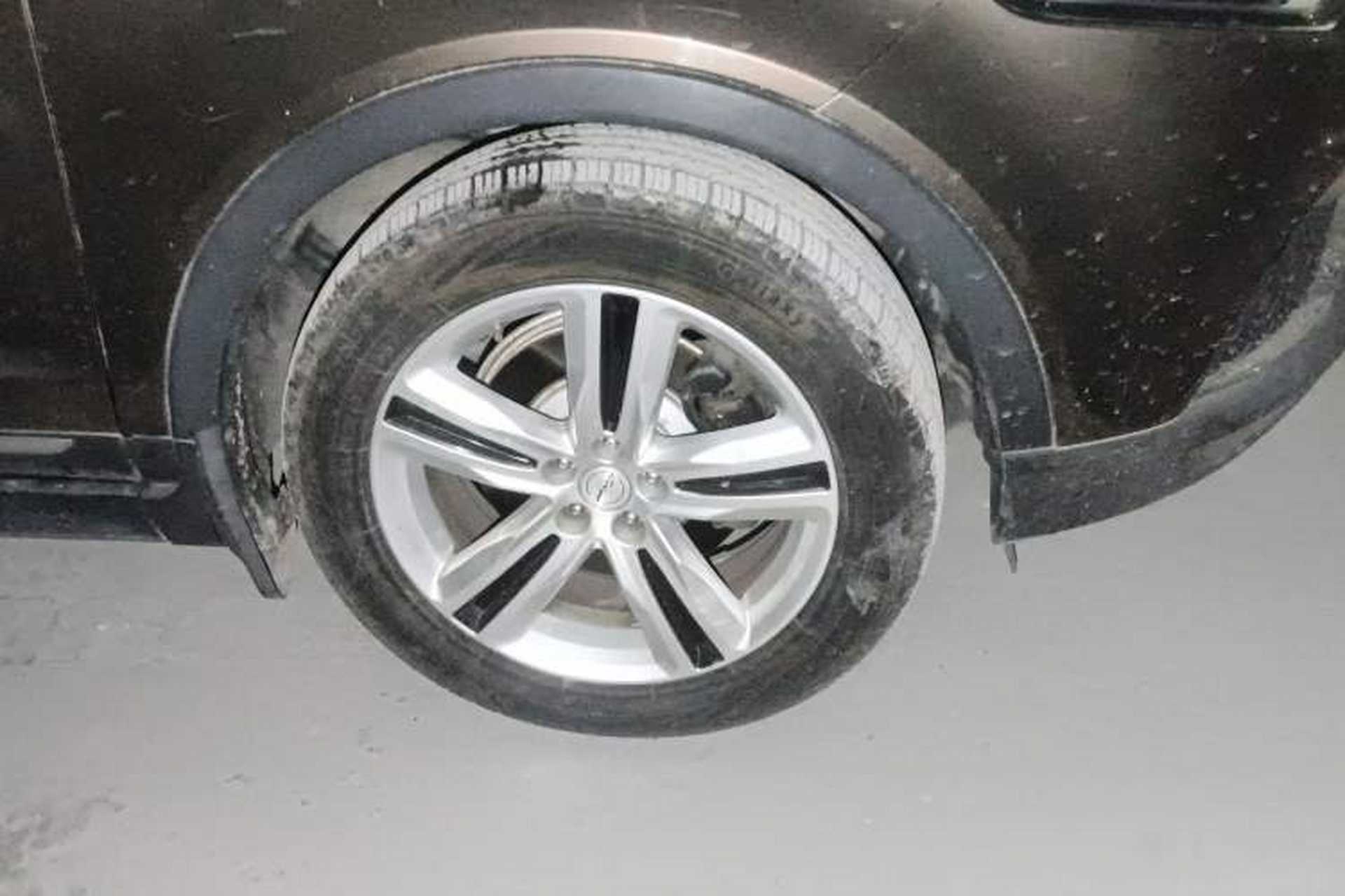 Used Zotye T700 2017 1.8T Dual-Clutch Prestige Model Right Front Wheel Hub