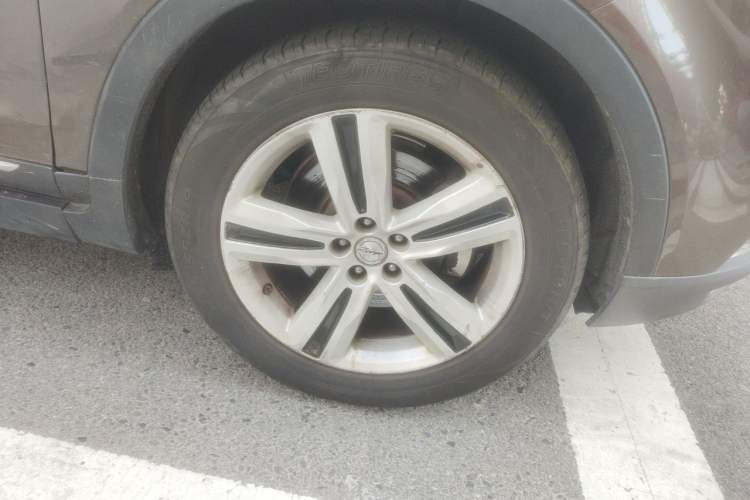 Used Zotye T700 2017 1.8T Dual-Clutch Flagship Model Right Front Wheel Hub