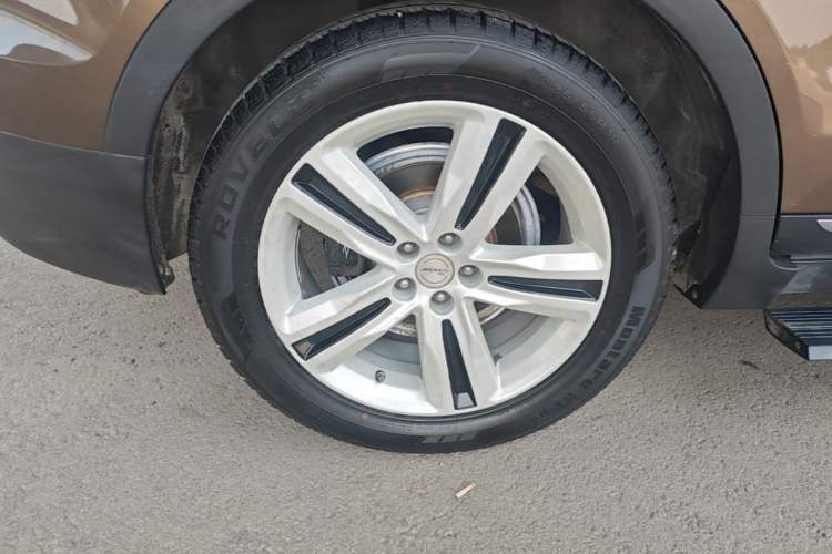 Used Zotye T700 2017 2.0T Automatic Prestige Edition Right Rear Wheel Hub